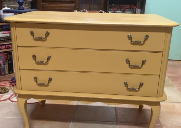 Honeycombe Chest of Drawers3